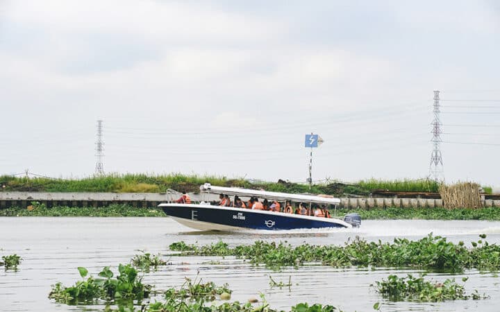 Les Rives Speedboat to Cu Chi